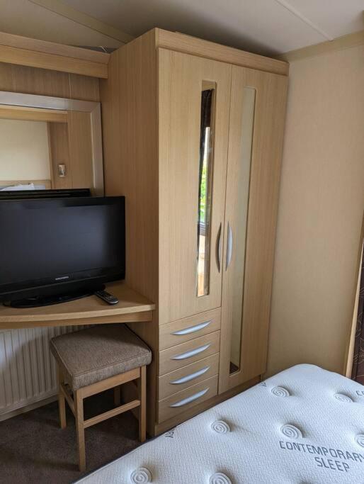 6 Berth Holiday Home On Ocean Edge Near Morecambe Хейшъм Екстериор снимка