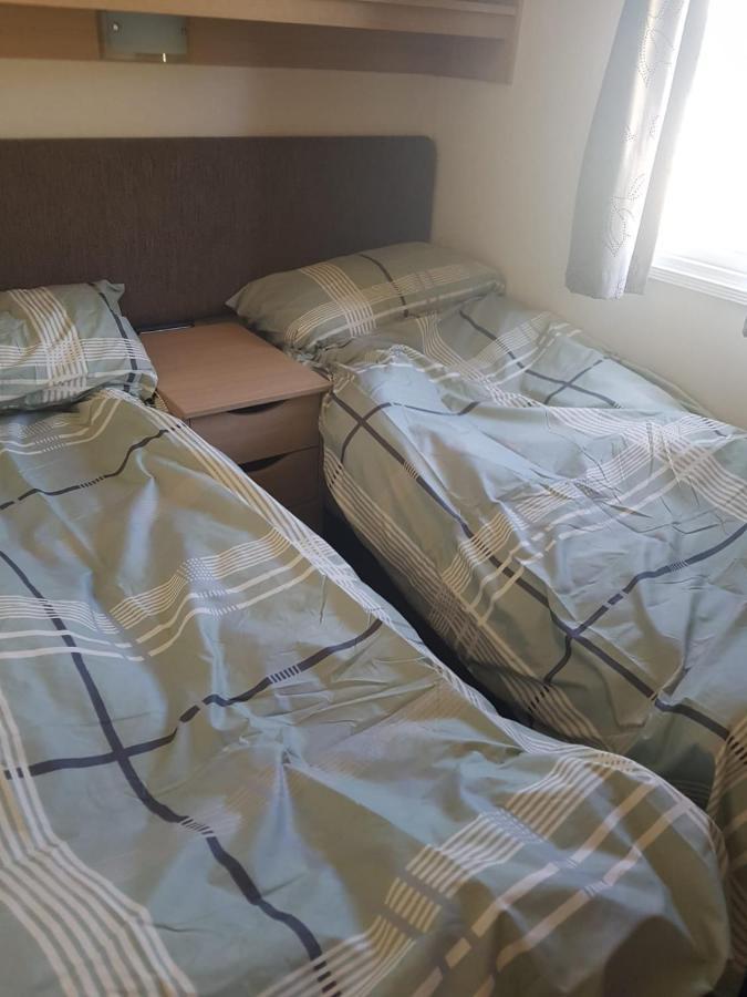 6 Berth Holiday Home On Ocean Edge Near Morecambe Хейшъм Екстериор снимка